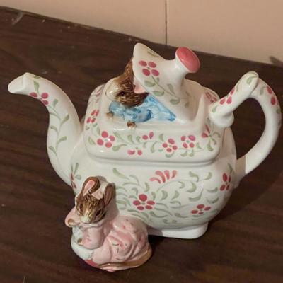 Vintage Teapot Lot - Set of 5
