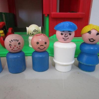 #10 Fisher Price Barn with some accessories