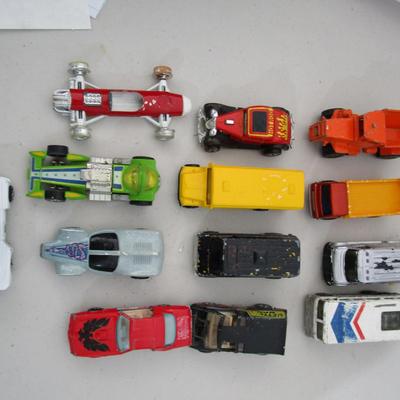 #14 13 Matchbox type cars (2)