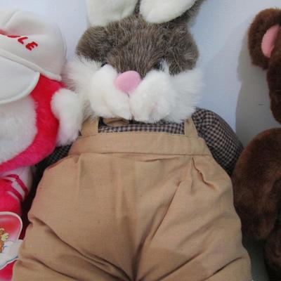 #25 Stuffed animals