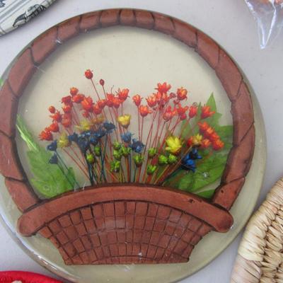 #42 Trivits, placemats and napkin rings