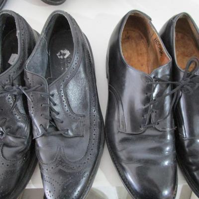 #49 Men's shoes size 9, 2 pair