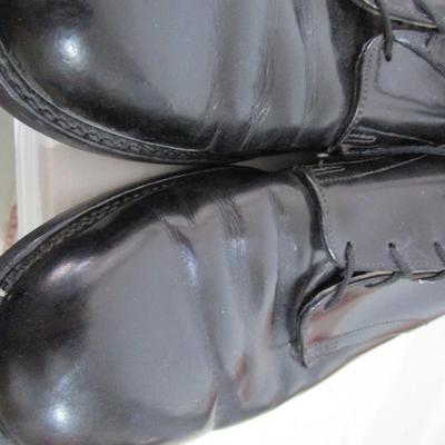 #49 Men's shoes size 9, 2 pair