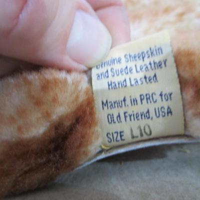 #52 Men's Dexter dress shoes and Old Friend's slippers, size 10