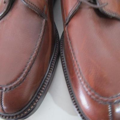 #56 1 pr Florsheim like new , 1 pr Old Friend's slippers, Size 11