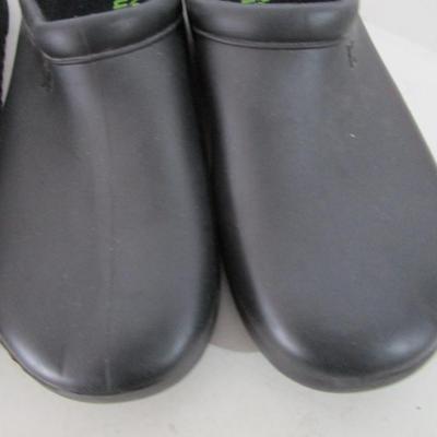 #57 Women's Boots and Sloggers size 10