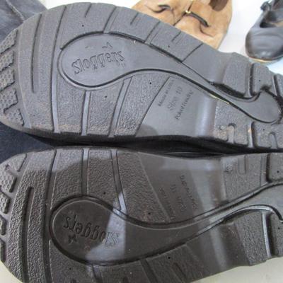 #57 Women's Boots and Sloggers size 10