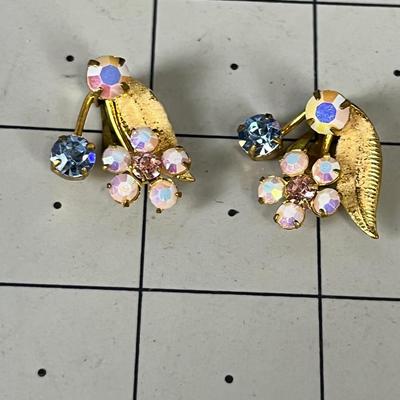 Pair of Earrings from Austria Pink & Blue Crystals Faceted 