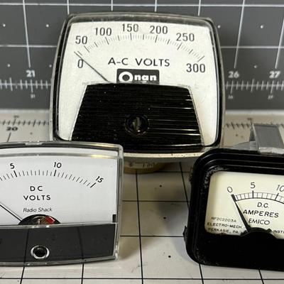 Vintage Volt Meters, Automotive 