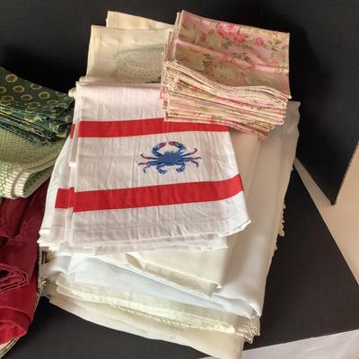 K1144 Lot of Misc. Kitchen Tablecloths and Hand towels