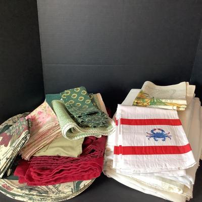K1144 Lot of Misc. Kitchen Tablecloths and Hand towels