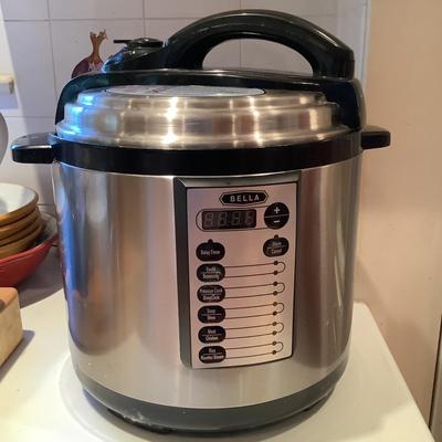 K1146 BELLA 8qt. Pressure Cooker
