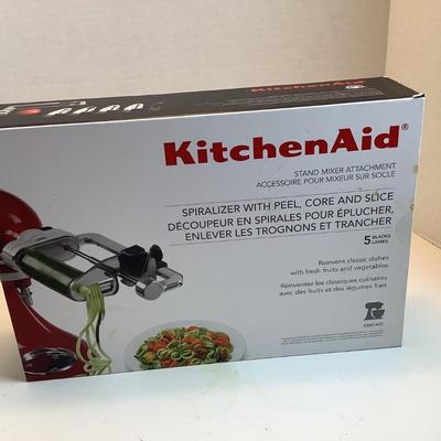 K1167 Kitchen Aid Spiralizer with Peel , Core and Slice Attachment