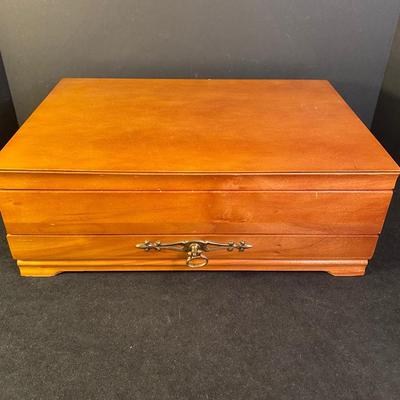 Lot 251. Silverware Storage (no silverware)