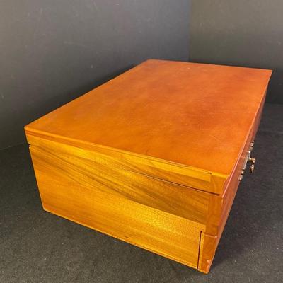 Lot 251. Silverware Storage (no silverware)