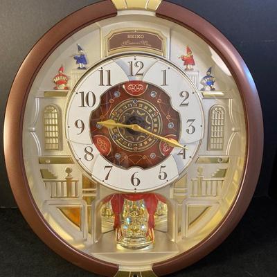 Lot 252  Seiko "Melodies in Motion" clock