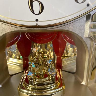 Lot 252  Seiko "Melodies in Motion" clock