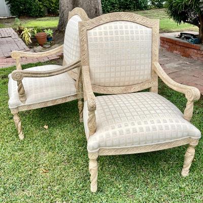 LOT 106  BEAUTIFUL GRAND SCALE ARM CHAIRS