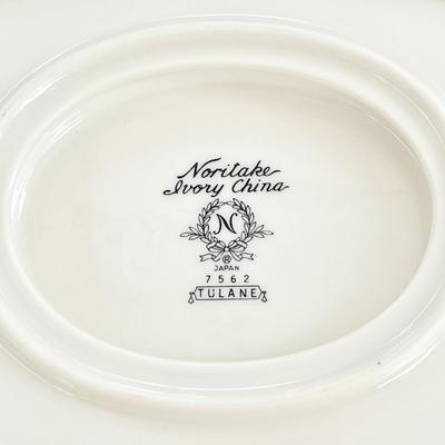 LOT 111  VINTAGE SET OF NORITAKE CHINA SERVICE FOR 8 "TULANE"