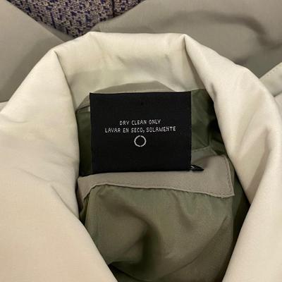OUTBROOK - VERY NICE WOMENâ€™S COAT - SIZE MED