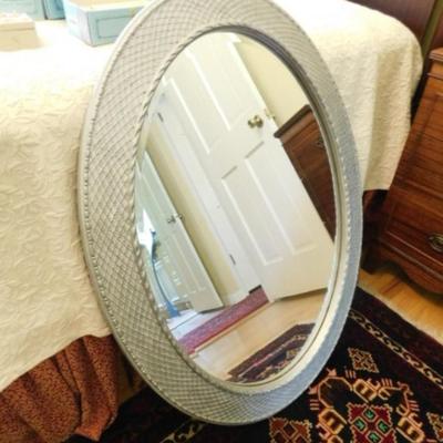 Cross-Checked Pattern Framed Oval Wall Mirror