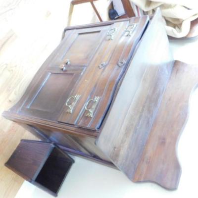 Antique Solid Wood Finish Cabinet