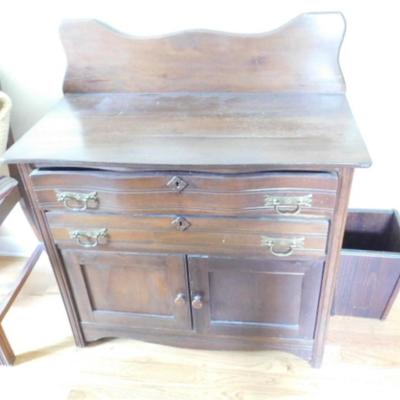 Antique Solid Wood Finish Cabinet