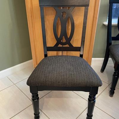 Lot 339. Kitchen Dining Set w/ 6 chairs