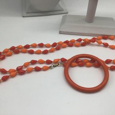Vintage Necklace and Bracelet Set. Hong Kong.