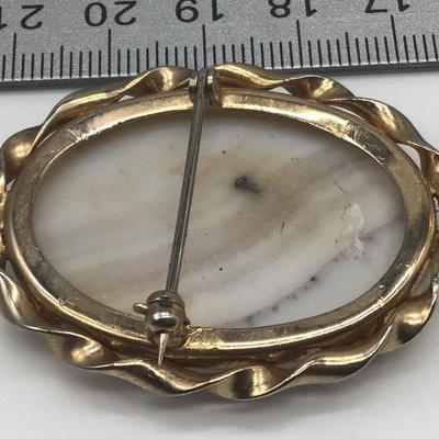 Oval Golden Tone  Vintage Brooch With Stone Center