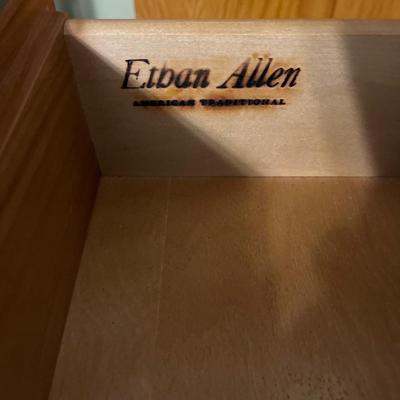 U10- Vintage Ethan Allen Chest of drawers
