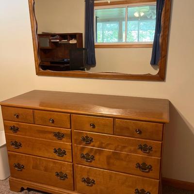 U11- Vintage Ethan Allen Dresser & Mirror