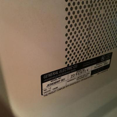 G1114 General Electric Turntable Microwave