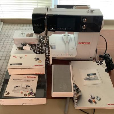 E1115 Bernina 580 Sewing Machine with Attachments