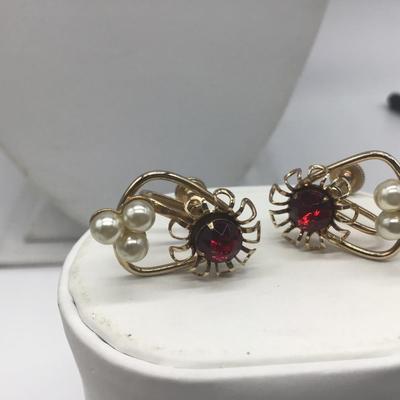 Vintage Red Screw on Earrings