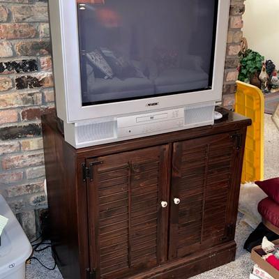 D64-TV stand and BoxTv