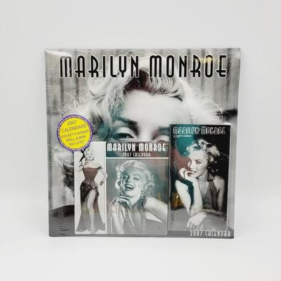 NEW IN PACKAGE 2007 MARILYN MONROE CALENDAR W/ POCKET PLANNER AND MINI CALENDAR