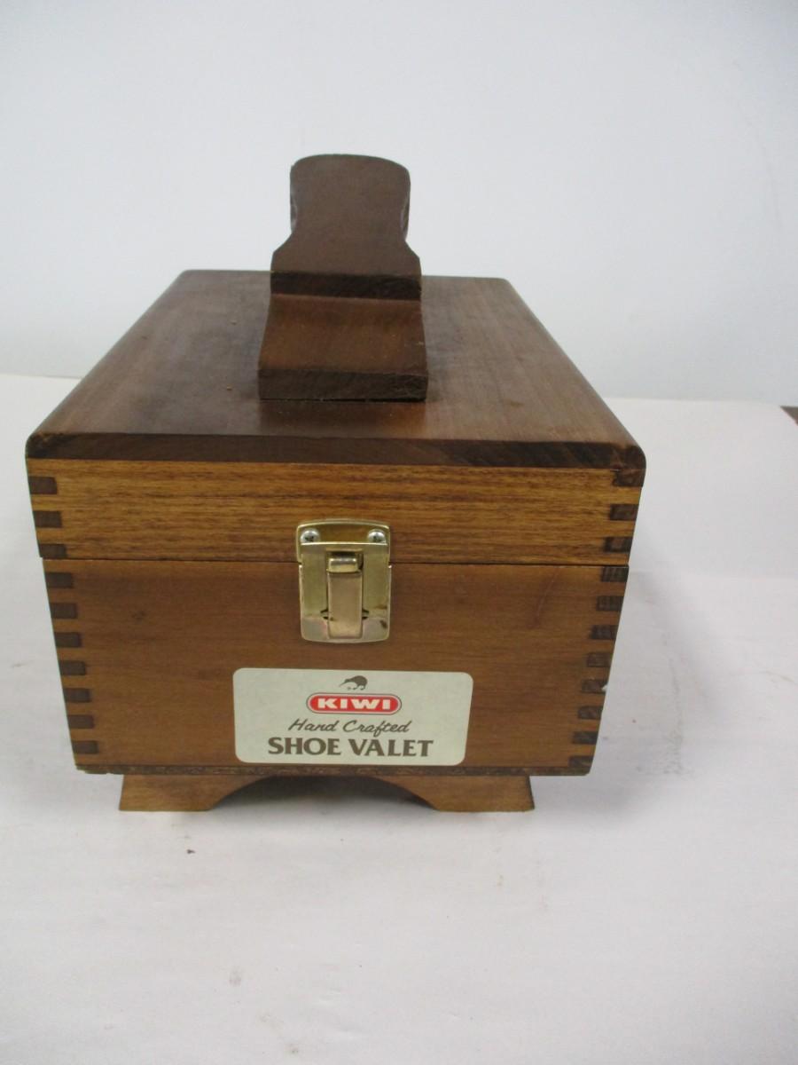 KIWI Hand Crafted Shoe Valet