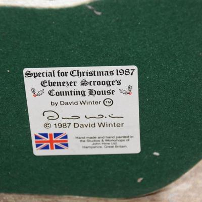 7 David Winter Cottages