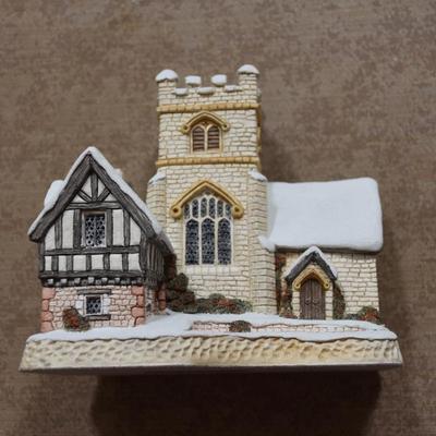 7 David Winter Cottages