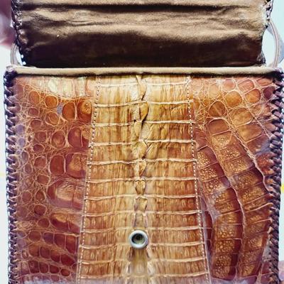 VINTAGE REAL ALLIGATOR PURSE