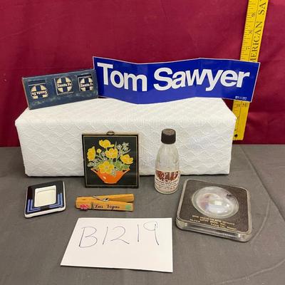 Santa Fe matches/Las Vegas magnet assortment