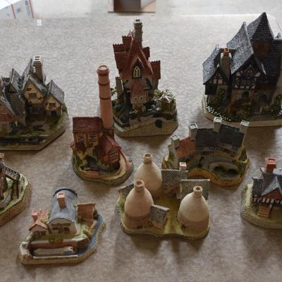 9 David Winter Cottages
