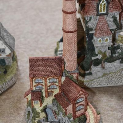 9 David Winter Cottages