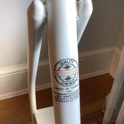 E1121 Schwinn Air-Dyne Bicycle and exercise equipment