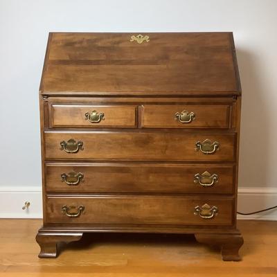 F1122 Ethan Allen Slant Front Desk