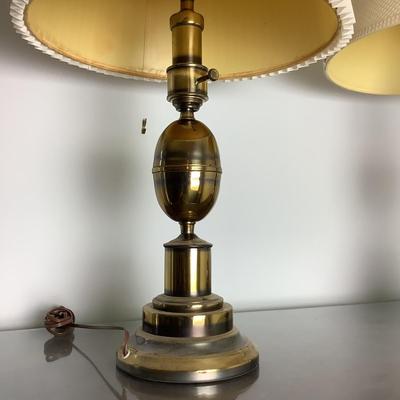 F1195 Pair of Vintage Brass Lamps