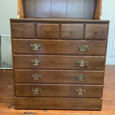F1205 Vintage Ethan Allen Heirloom Maple Bookshelf Dresser