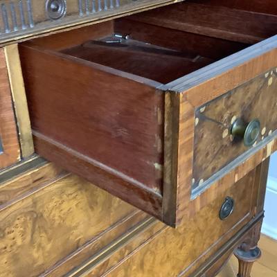 E1211 Vintage Berkey & Gay 5 Drawer Dresser with mirror