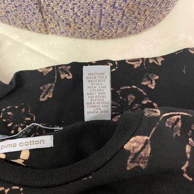 VALERIE STEVENS - FUN WOMENâ€™S TOP - SIZE XL